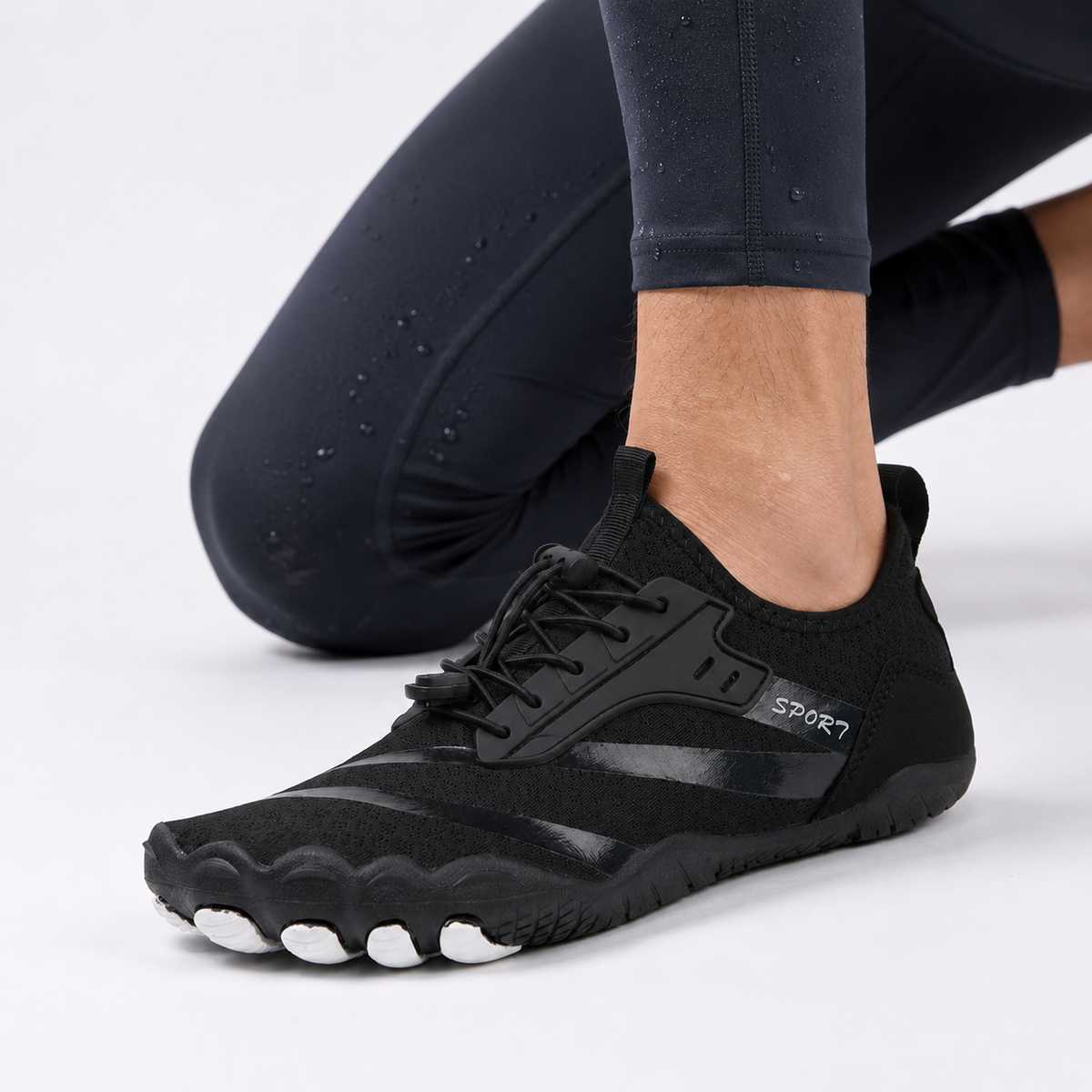 Barefoot water shoes in Black