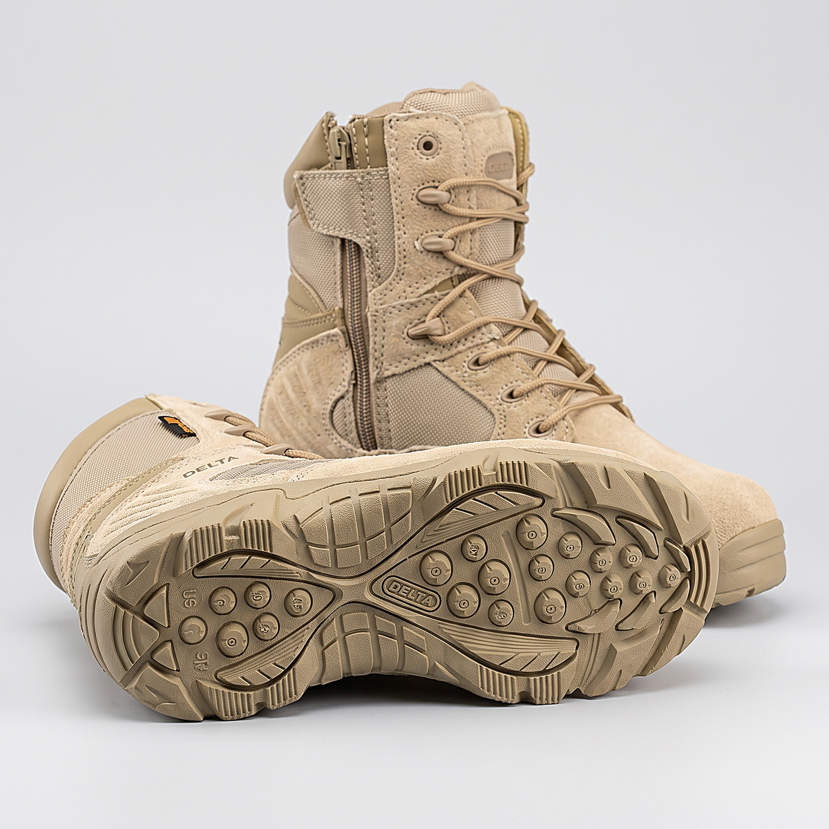Tactical hiking boot - Khaki - lugged rubber outsole
