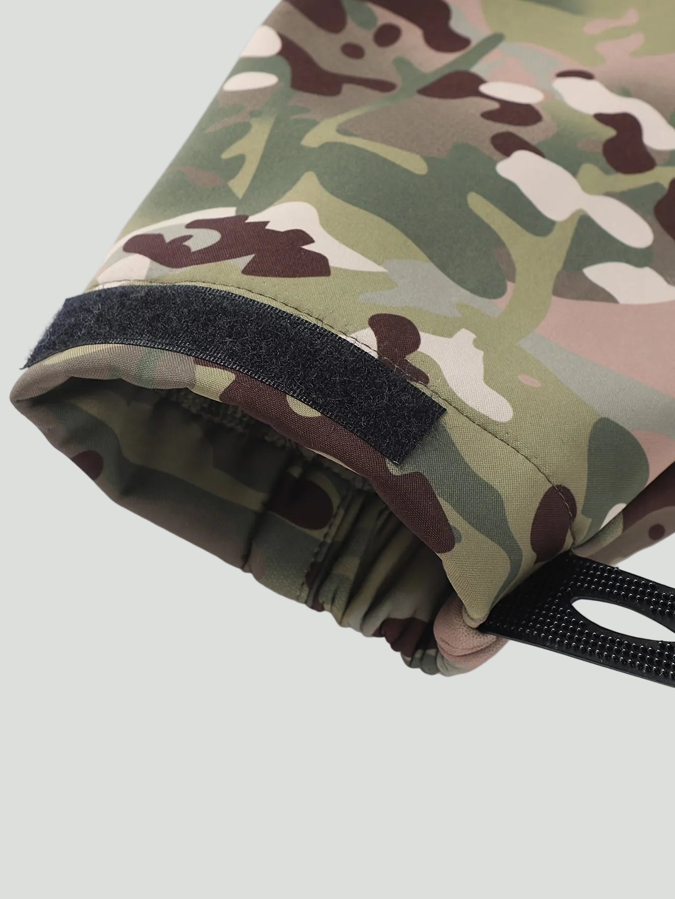 Men’s Camouflage Softshell Jacket – Hooded Outdoor Layer for Cold Weather Use - Bush Range