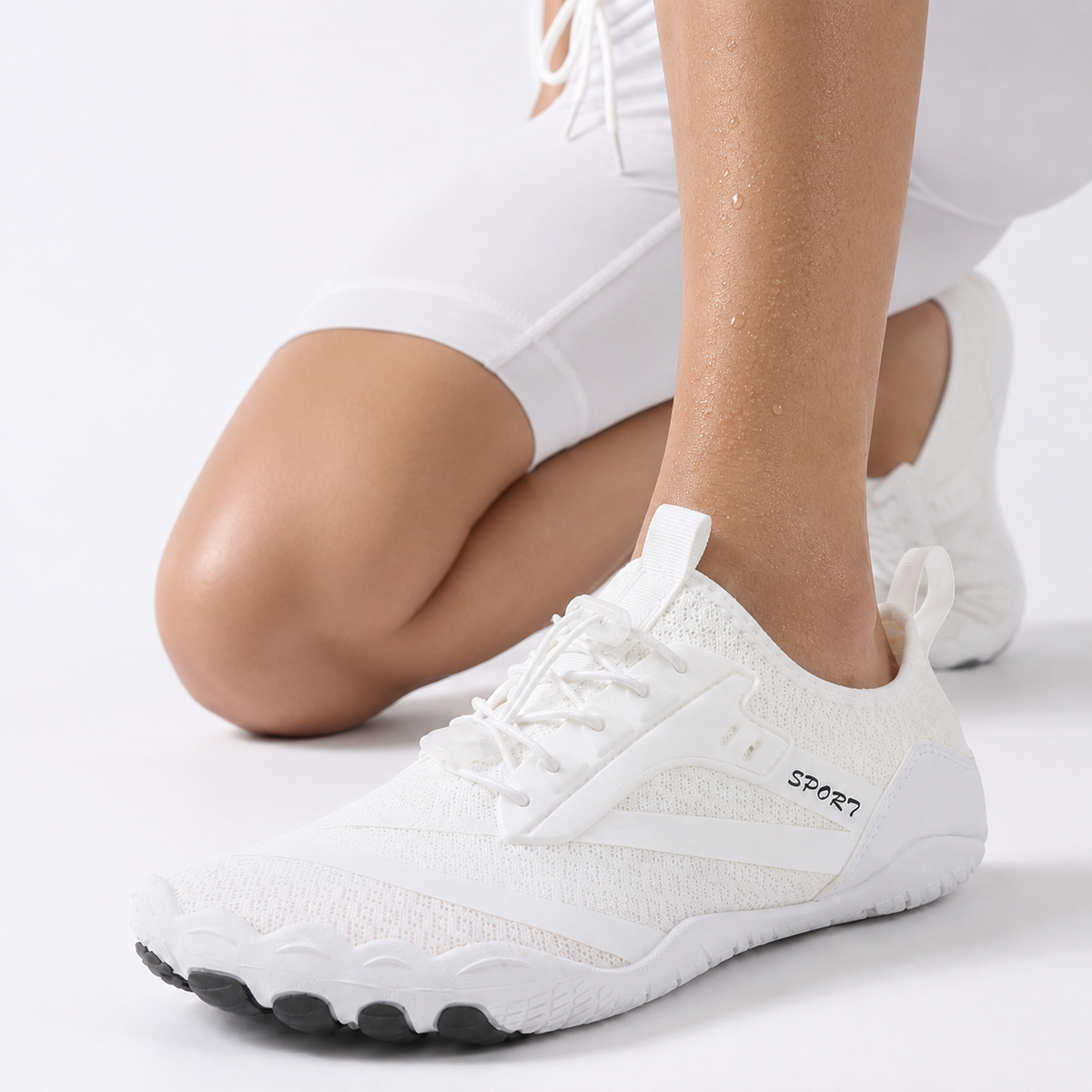Barefoot water shoes in White