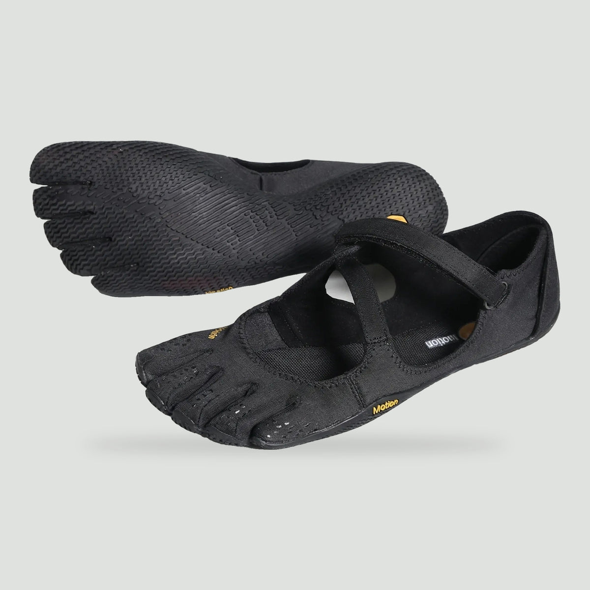Women's five toe shoes in Black with strap and flexible sole
