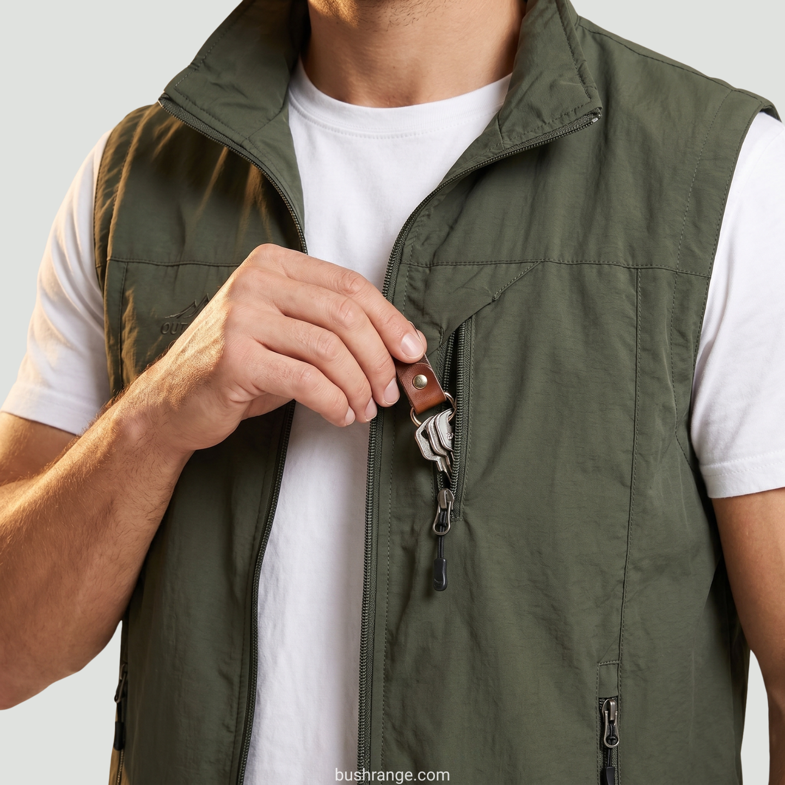 Lightweight Breathable Hiking Vest – Multi-Pocket Outdoor Layer