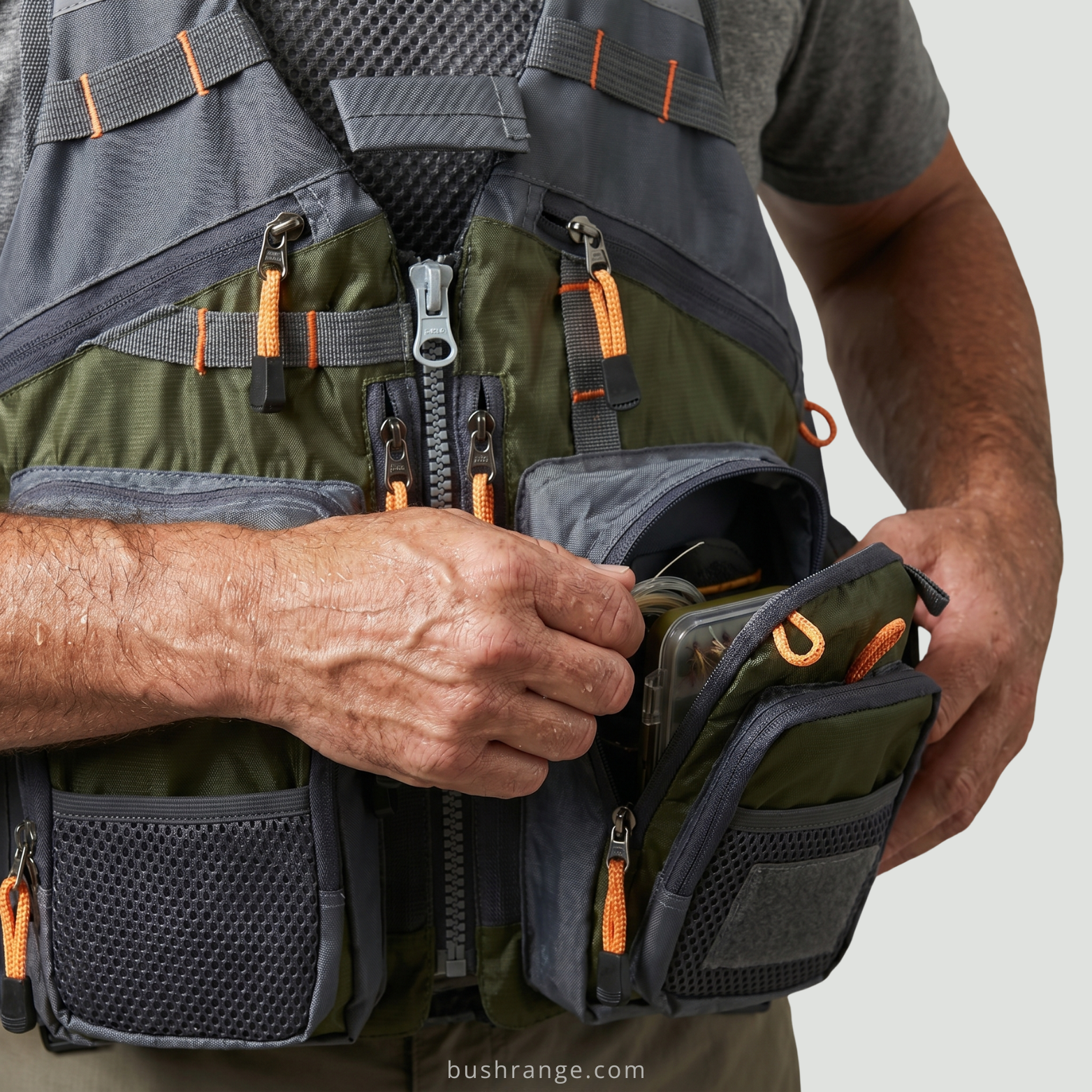 Men’s Multi-Pocket Outdoor Vest – Breathable Design for Fishing