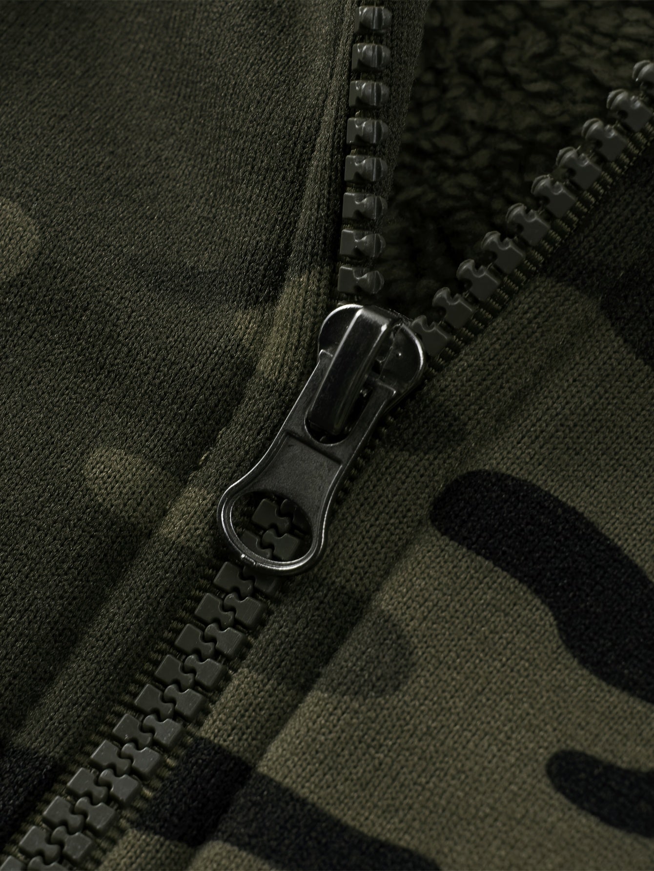 Men’s Camouflage Outdoor Hoodie with Fleece Lining | Casual Warm Pullover - Bush Range